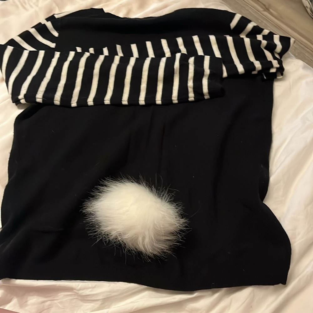 Designer Kate Spade Woman’s S Bunny Sweater - Picture 3 of 4